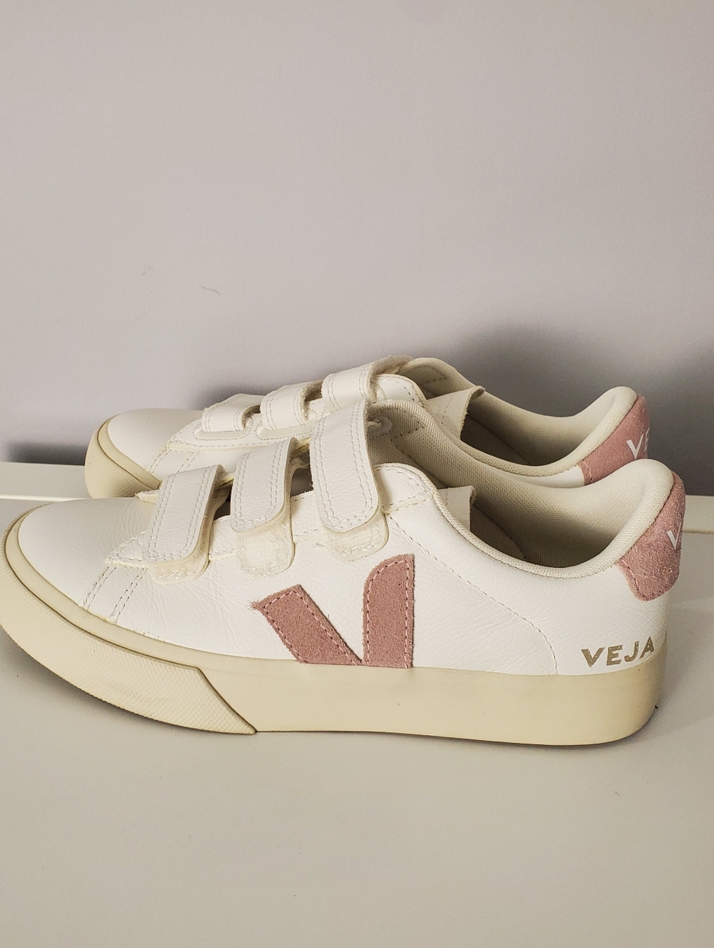 VEJA Womens Recife Logo Sneakers Size 5 - Picture 10 of 16